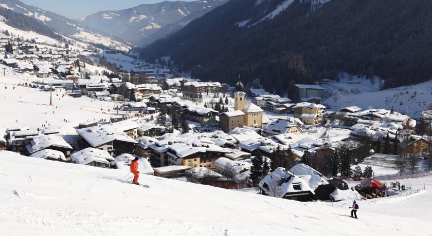 Appartements Hollin Saalbach-Hinterglemm Rum bild